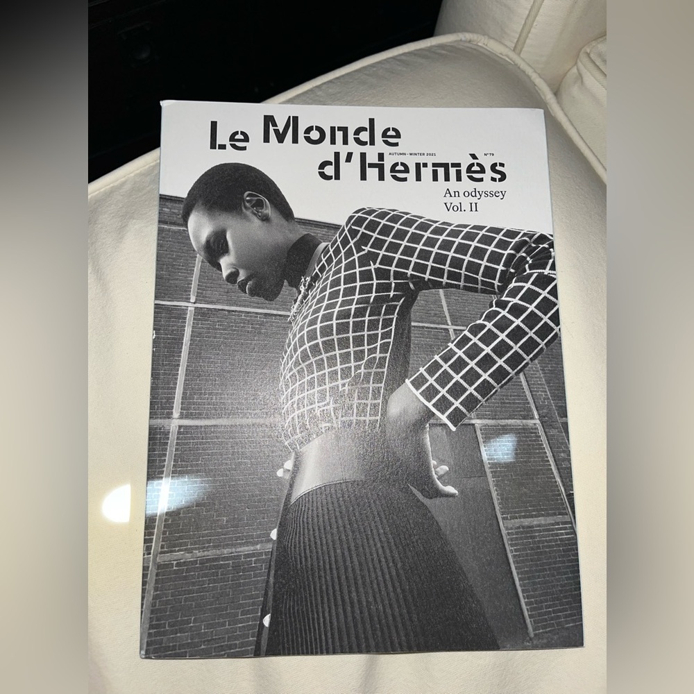 Le Monde d’Hermes Look Books (Set of 4)